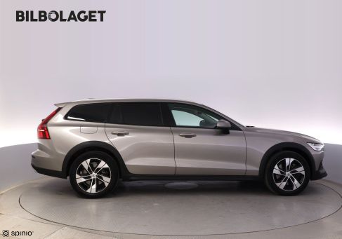 Volvo V60 Cross Country, 2019
