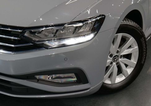 Volkswagen Passat Variant, 2022