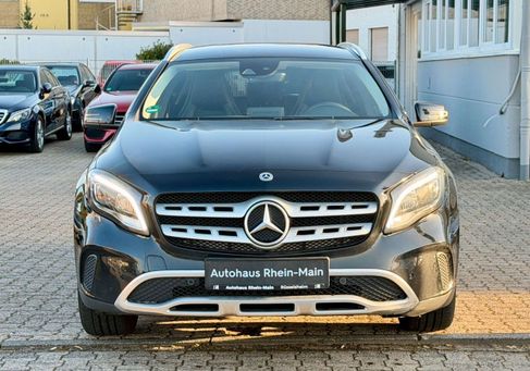 Mercedes-Benz GLA 180, 2019