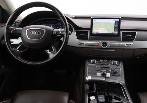 Audi A8, 2016