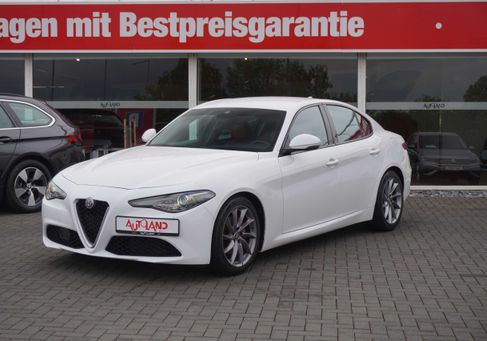 Alfa Romeo Giulia, 2017