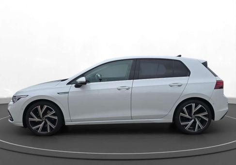 Volkswagen Golf, 2022