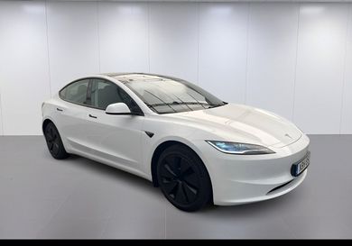 Tesla Model 3, 2024