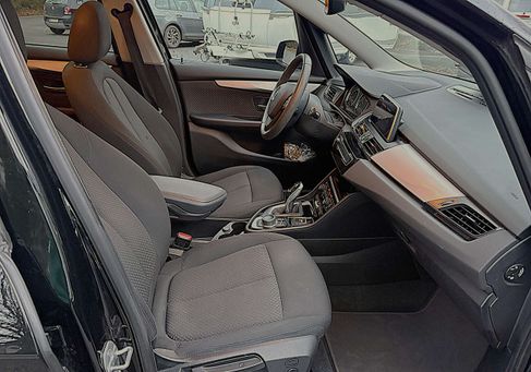 BMW 218, 2022 3