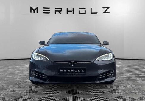 Tesla Model S, 2018
