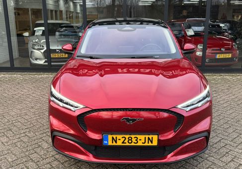 Ford Mustang Mach-E, 2021