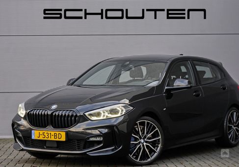 BMW 118, 2020