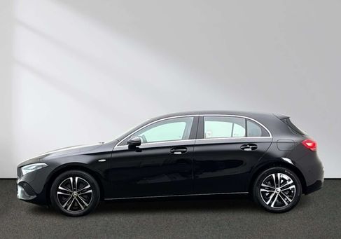 Mercedes-Benz A 250, 2025