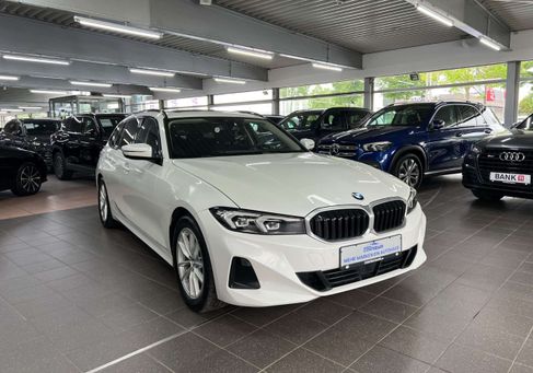 BMW 318, 2023