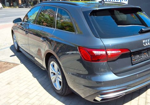 Audi A4, 2022