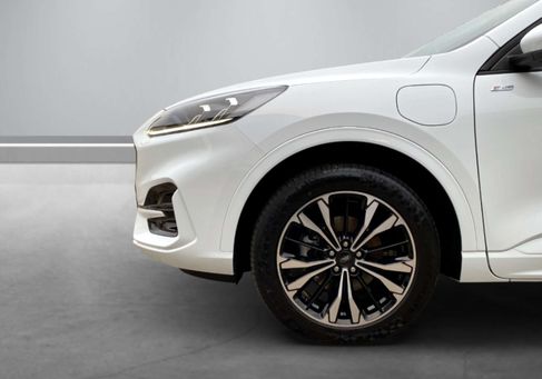 Ford Kuga, 2022