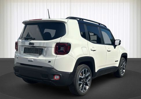 Jeep Renegade, 2022 3