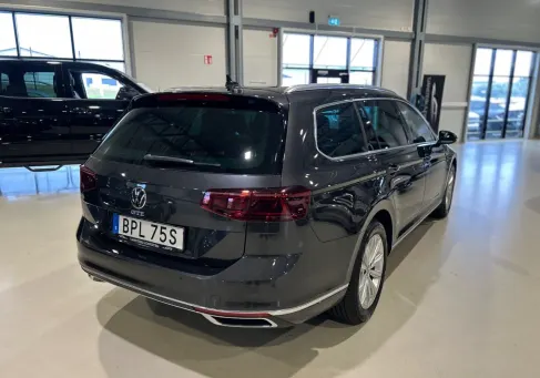 Volkswagen Passat Variant, 2023