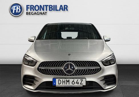Mercedes-Benz B 180, 2020