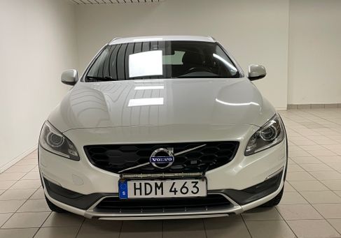 Volvo V60 Cross Country, 2016
