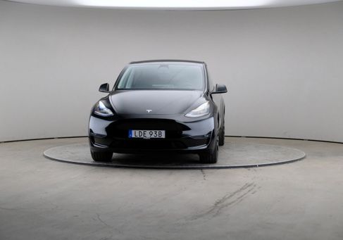Tesla Model Y, 2023 3