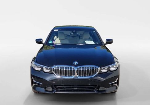 BMW 330, 2022 2