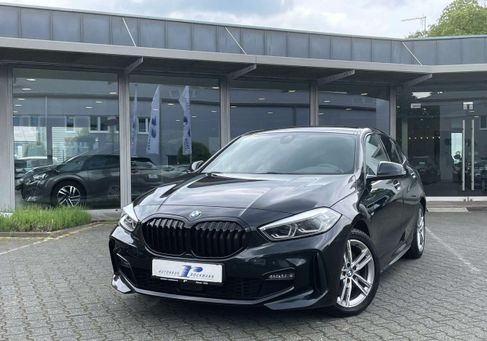 BMW 120, 2021