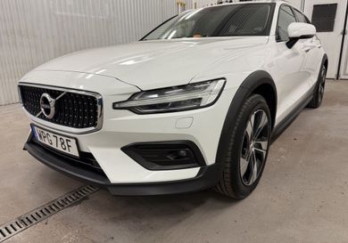 Volvo V60 Cross Country, 2021