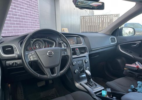 Volvo V40 Cross Country, 2019 3