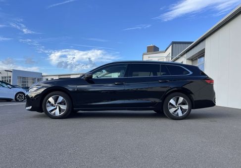 Volkswagen Passat Variant, 2024 2