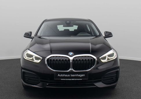 BMW 118, 2024