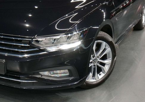 Volkswagen Passat Variant, 2022