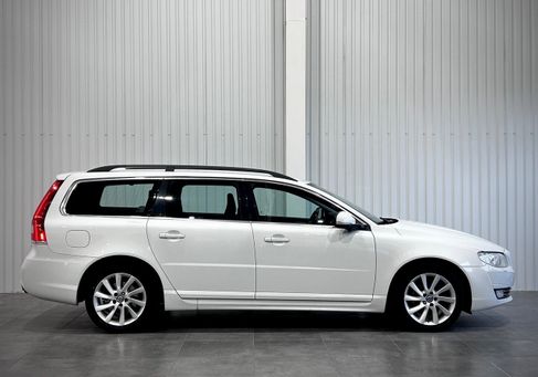 Volvo V70, 2016