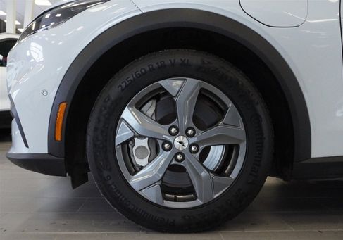 Ford Mustang Mach-E, 2022