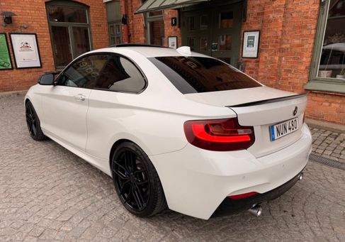 BMW M235, 2016