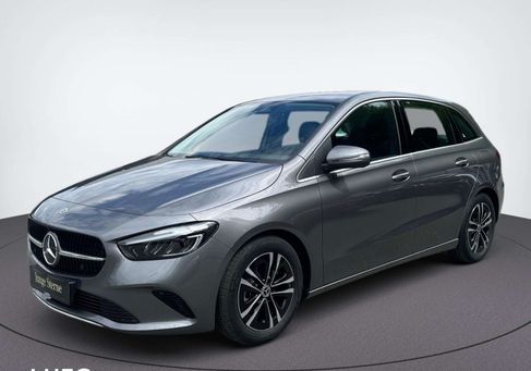 Mercedes-Benz B 180, 2025