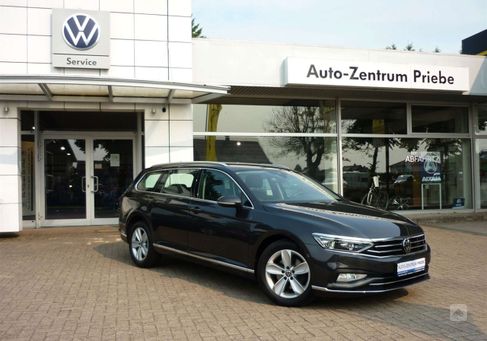 Volkswagen Passat Variant, 2023
