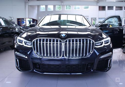 BMW 7 Serija, 2021