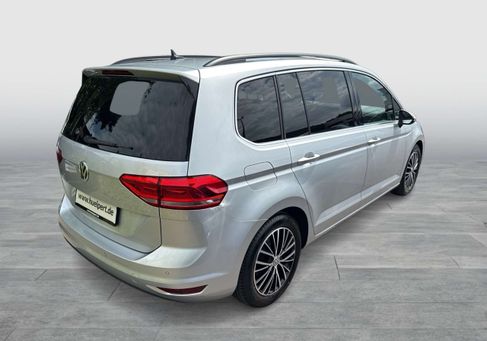 Volkswagen Touran, 2020 3