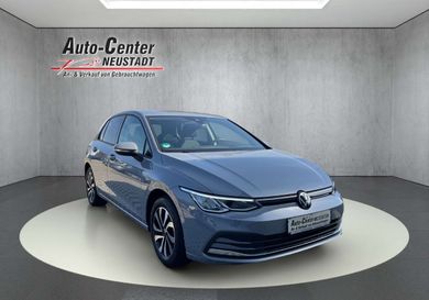 Volkswagen Golf, 2023