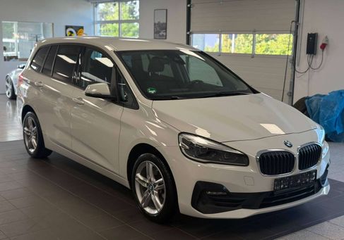 BMW 218, 2022 3