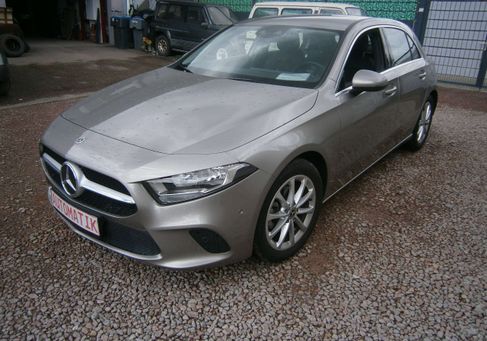 Mercedes-Benz A 180, 2020 3