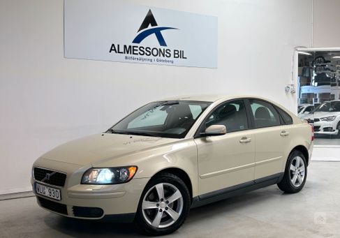 Volvo S40, 2004