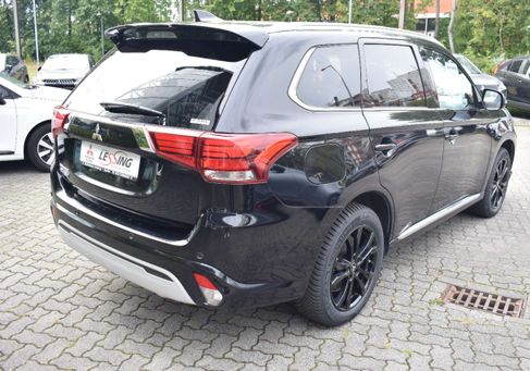 Mitsubishi Outlander, 2020