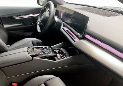 BMW 530, 2026