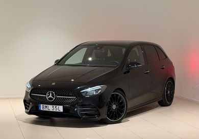 Mercedes-Benz B 200, 2022
