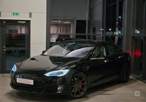 Tesla Model S, 2013