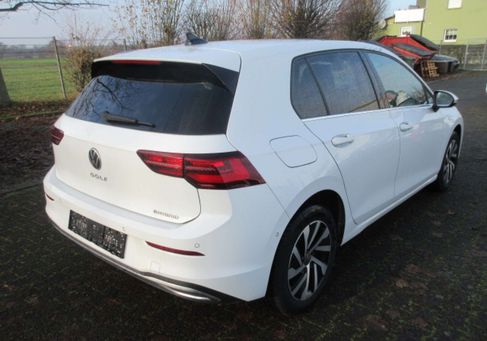 Volkswagen Golf, 2022 3