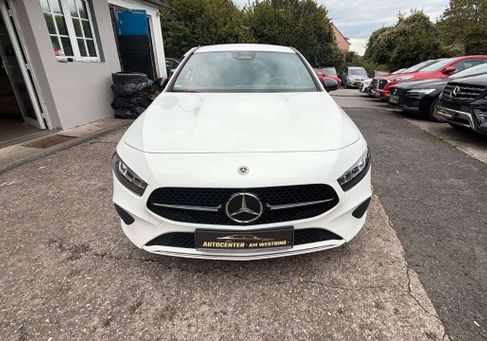 Mercedes-Benz A 200, 2023 3