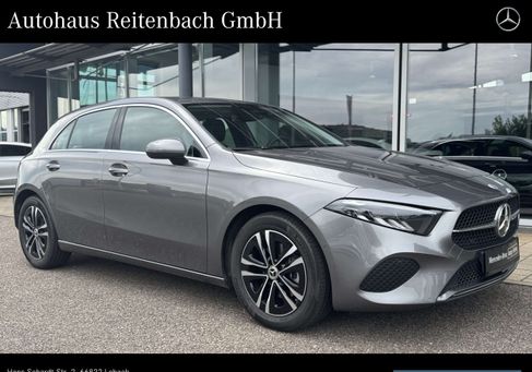 Mercedes-Benz A 180, 2025