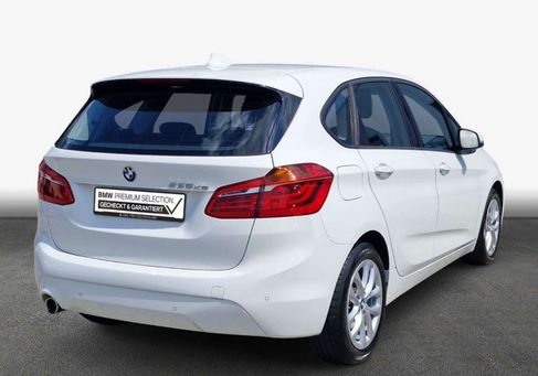 BMW 225, 2019