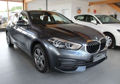 BMW 118, 2021