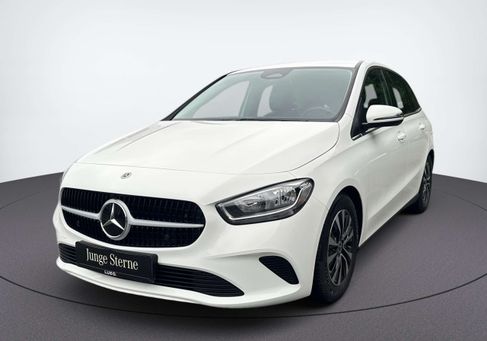 Mercedes-Benz B 180, 2024