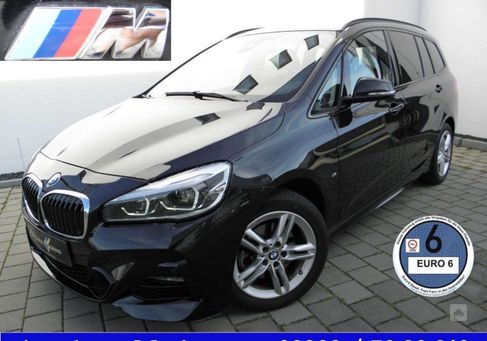 BMW 218, 2022