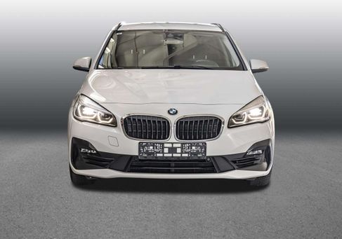 BMW 218, 2019 3